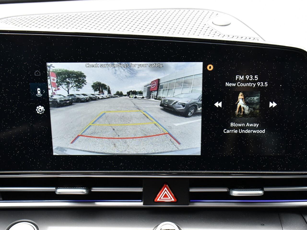 2025 Hyundai Elantra APPLE CARPLAY, LOW KMS, GREAT ON FUEL Photo