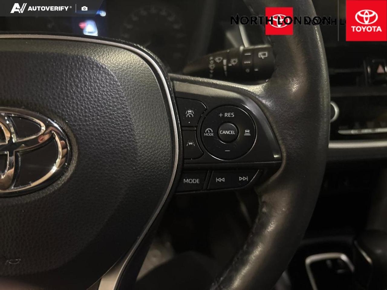 2024 Toyota Corolla Cross LE 4dr All-Wheel Drive Photo