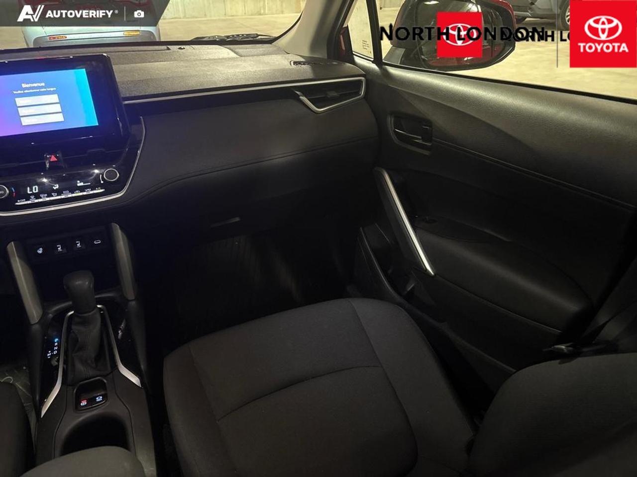 2024 Toyota Corolla Cross LE 4dr All-Wheel Drive Photo