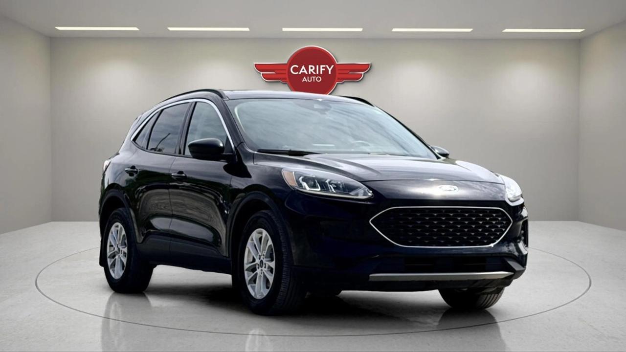 2020 Ford Escape SE  All-Wheel Drive Photo