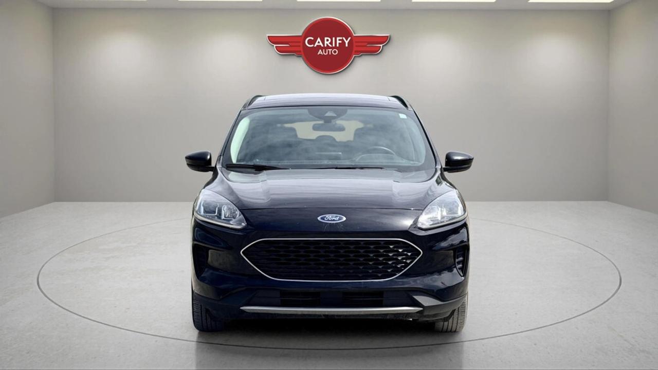 2020 Ford Escape SE  All-Wheel Drive Photo