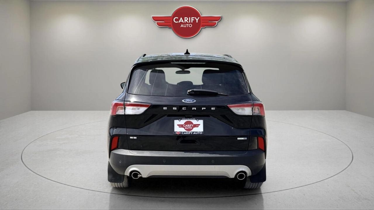 2020 Ford Escape SE  All-Wheel Drive Photo