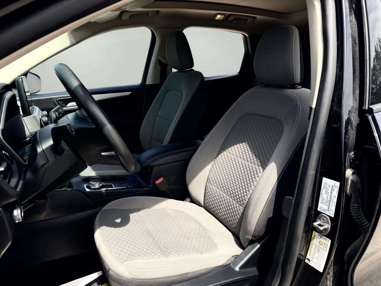2020 Ford Escape SE  All-Wheel Drive Photo