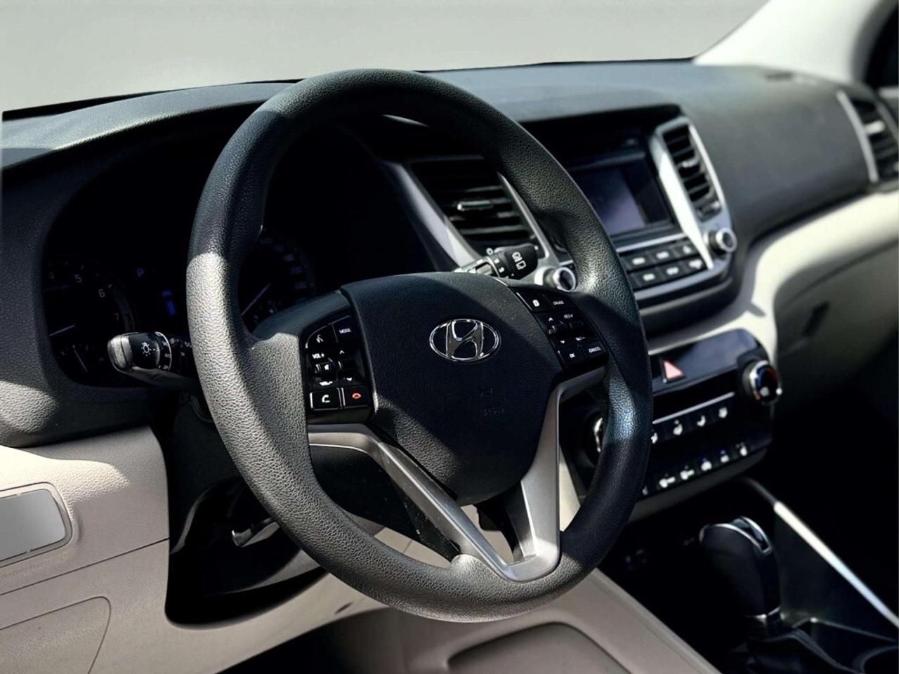 2017 Hyundai Tucson SE  All-wheel Drive Automatic Photo