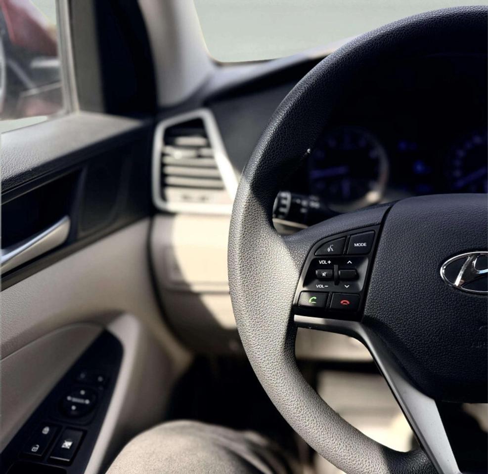 2017 Hyundai Tucson SE  All-wheel Drive Automatic Photo