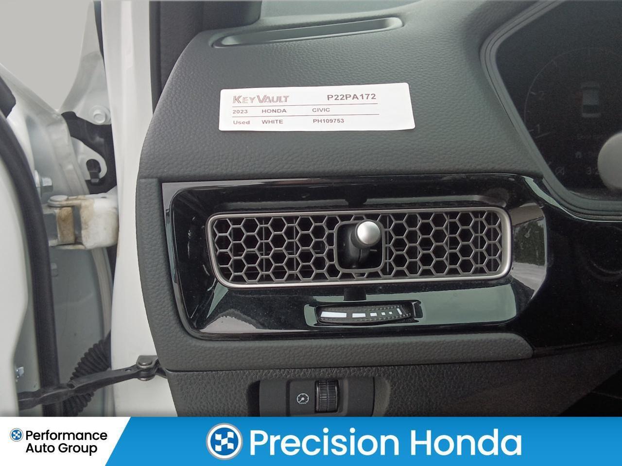 2023 Honda Civic Sport-B Photo