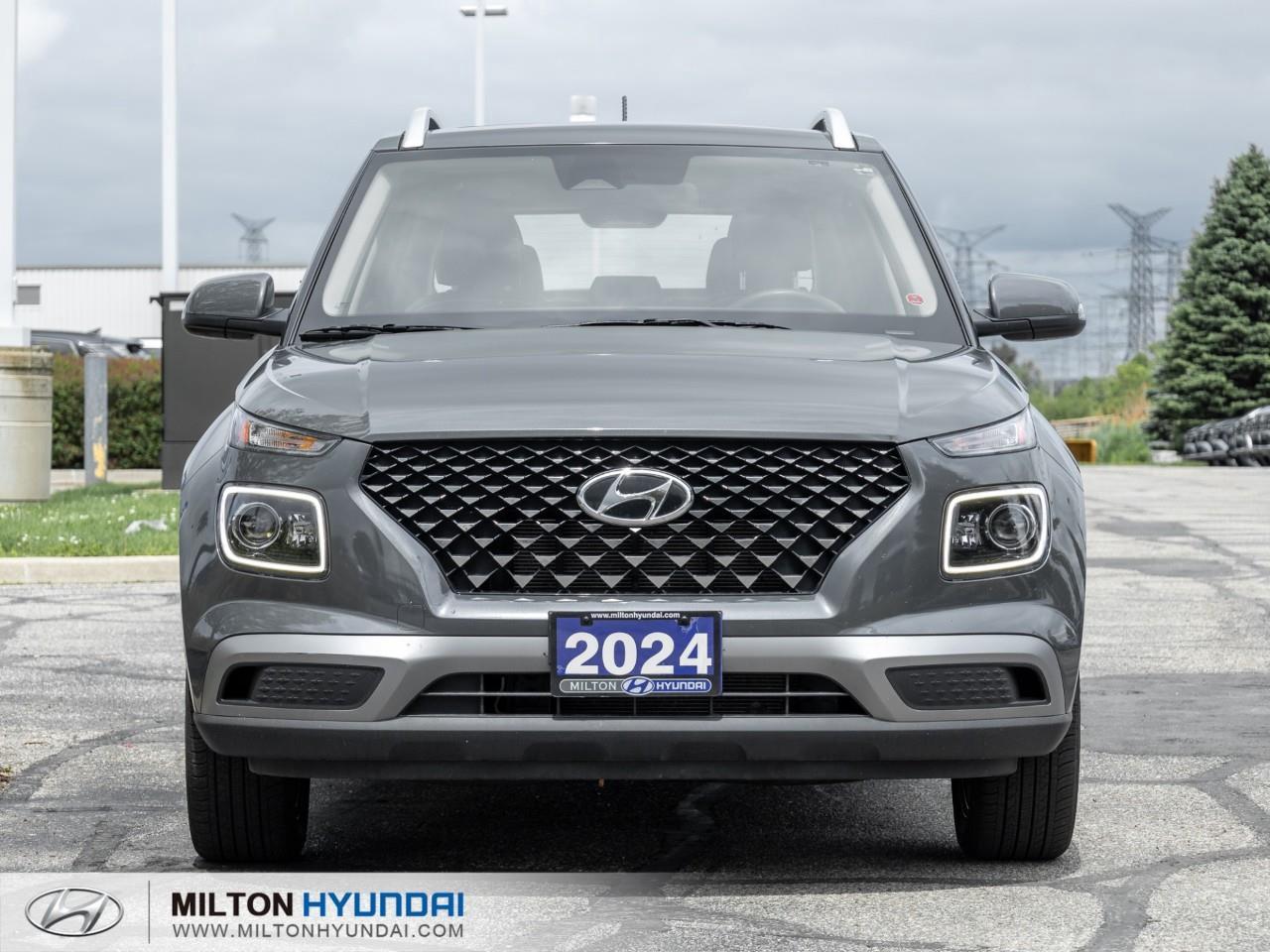 2024 Hyundai Venue Ultimate w/Black Interior 4dr Front-Wheel Drive Photo