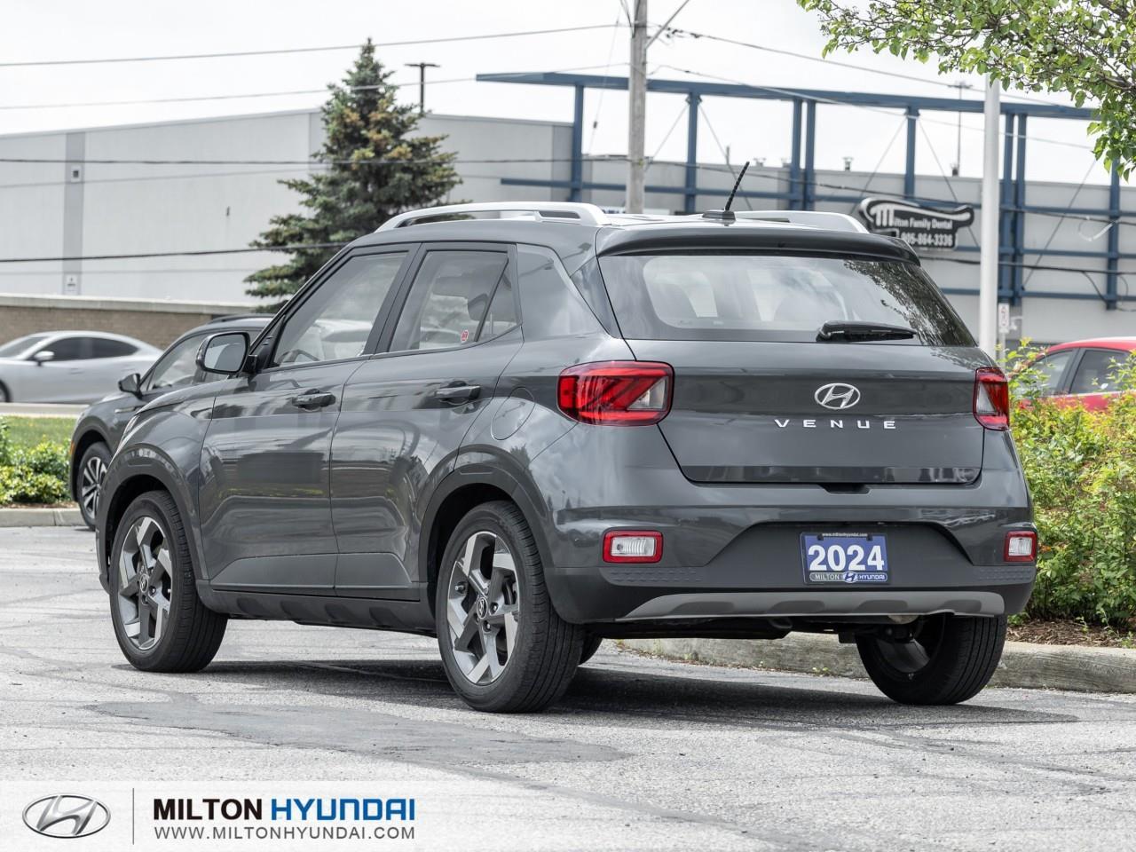 2024 Hyundai Venue Ultimate w/Black Interior 4dr Front-Wheel Drive Photo