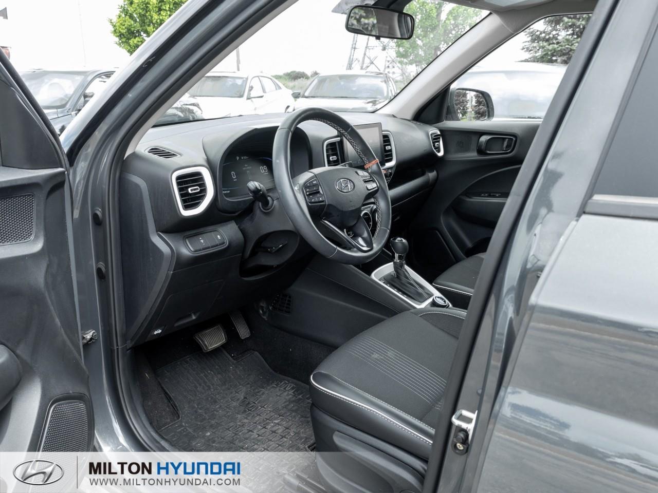 2024 Hyundai Venue Ultimate w/Black Interior 4dr Front-Wheel Drive Photo