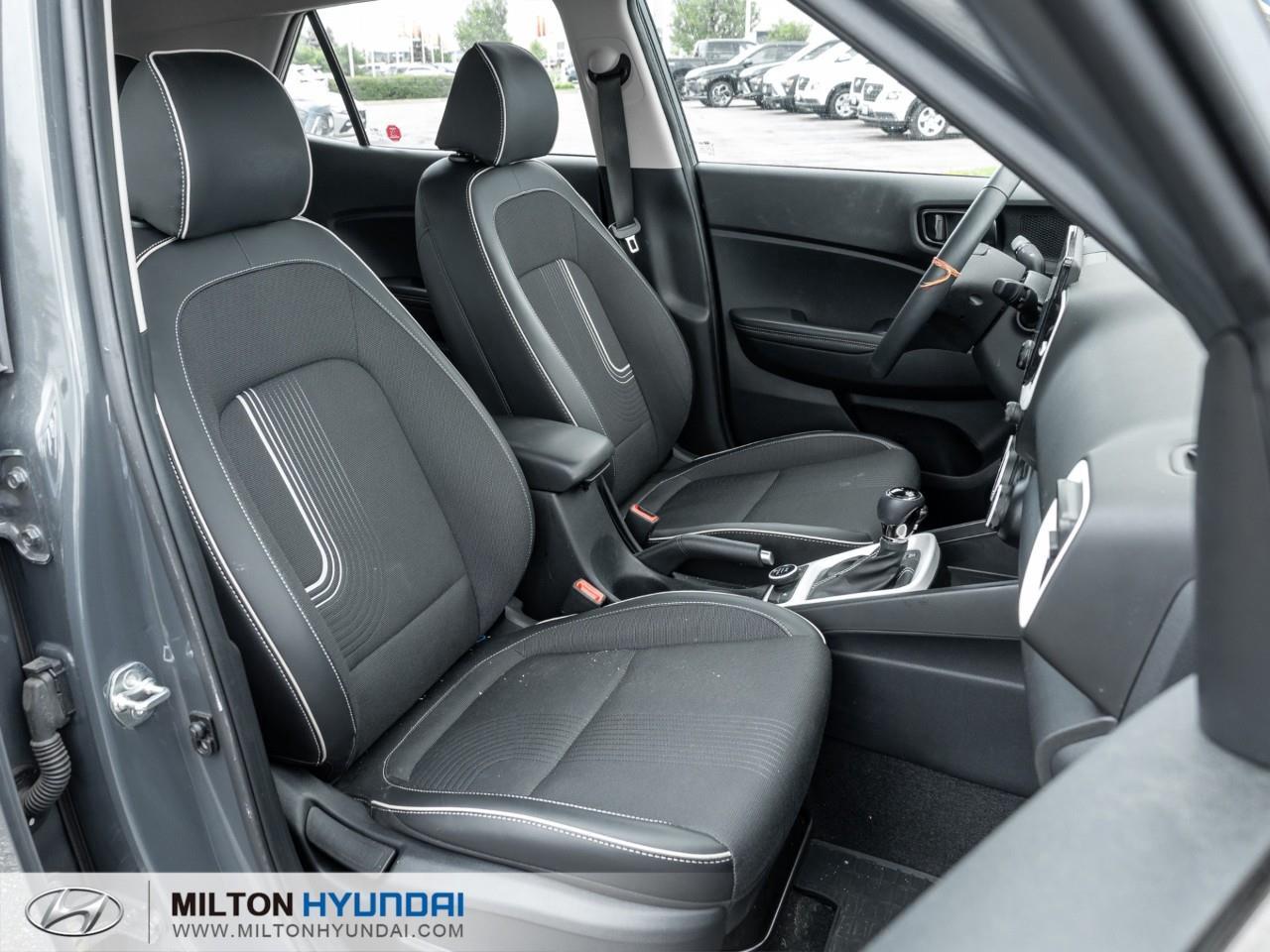 2024 Hyundai Venue Ultimate w/Black Interior 4dr Front-Wheel Drive Photo