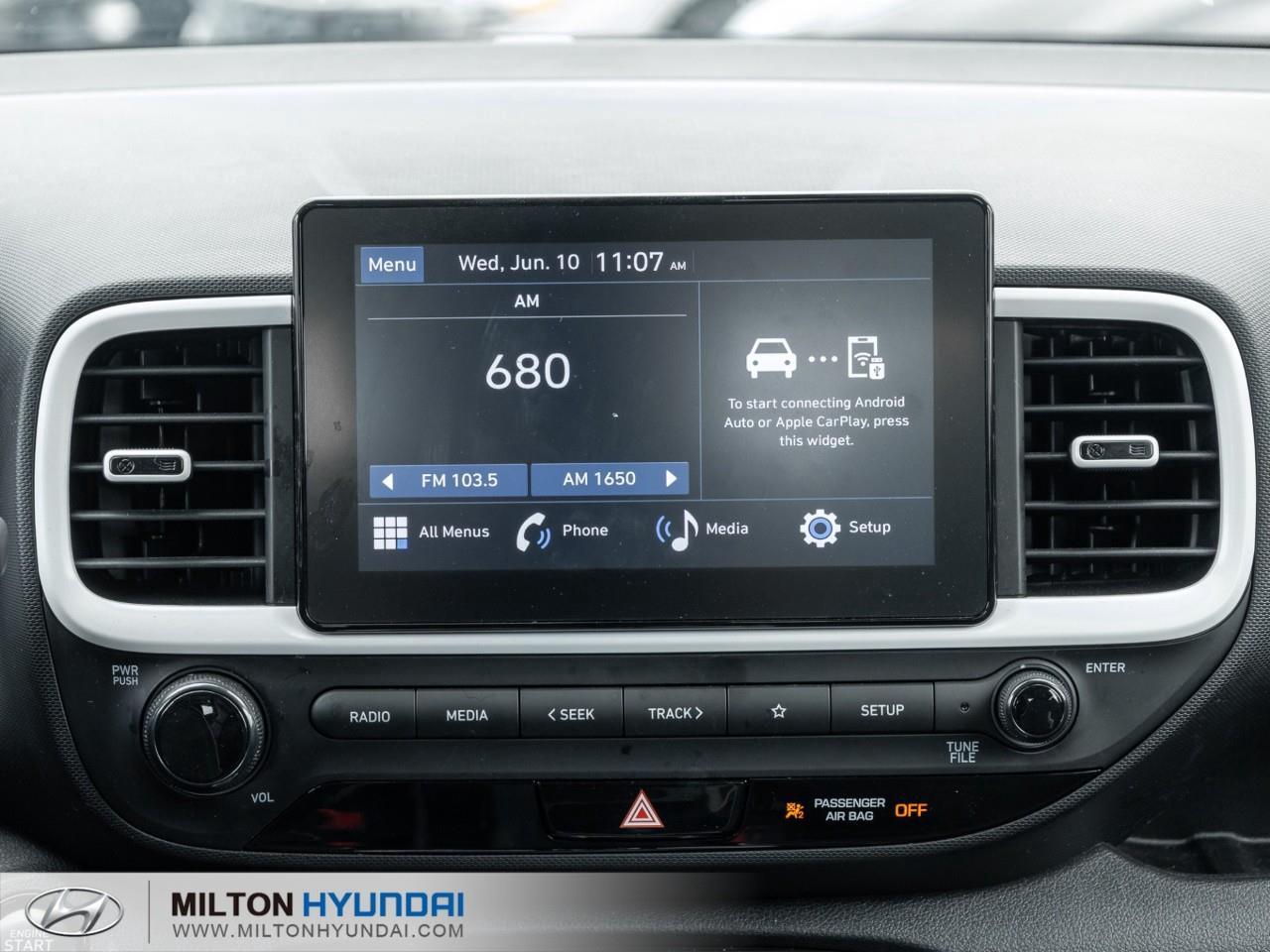 2024 Hyundai Venue Ultimate w/Black Interior 4dr Front-Wheel Drive Photo