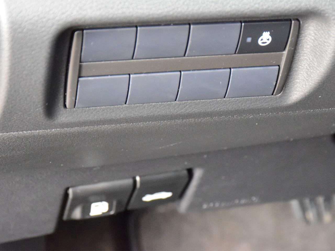 2024 Nissan Kicks SV 4dr Front-Wheel Drive Photo