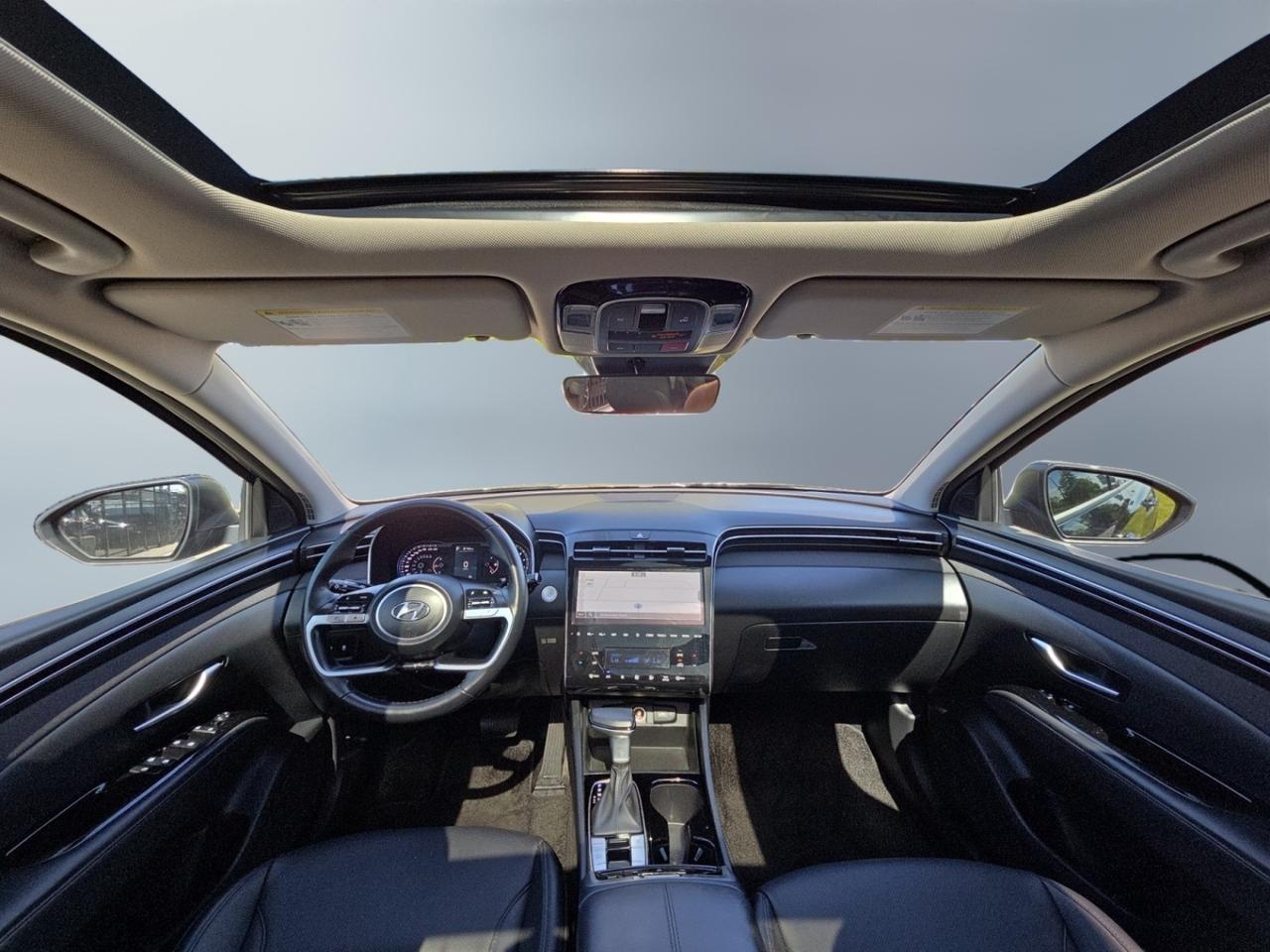 2024 Hyundai Tucson Trend AWD * NO ACCIDENTS / LOW KM / 1 OWNER / CARP Photo