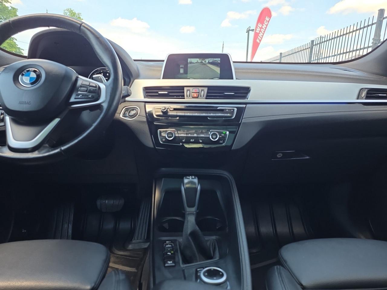 2019 BMW X2 XDrive28i * LOW KM / NAVIGATION / CAMERA / PANORAM Photo