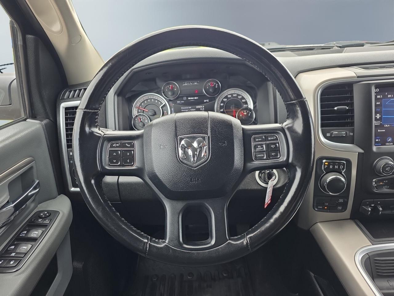 2019 RAM 1500 Classic Warlock 4x4 Crew Cab 5'7 Box * NO ACCIDENTS / CARP Photo