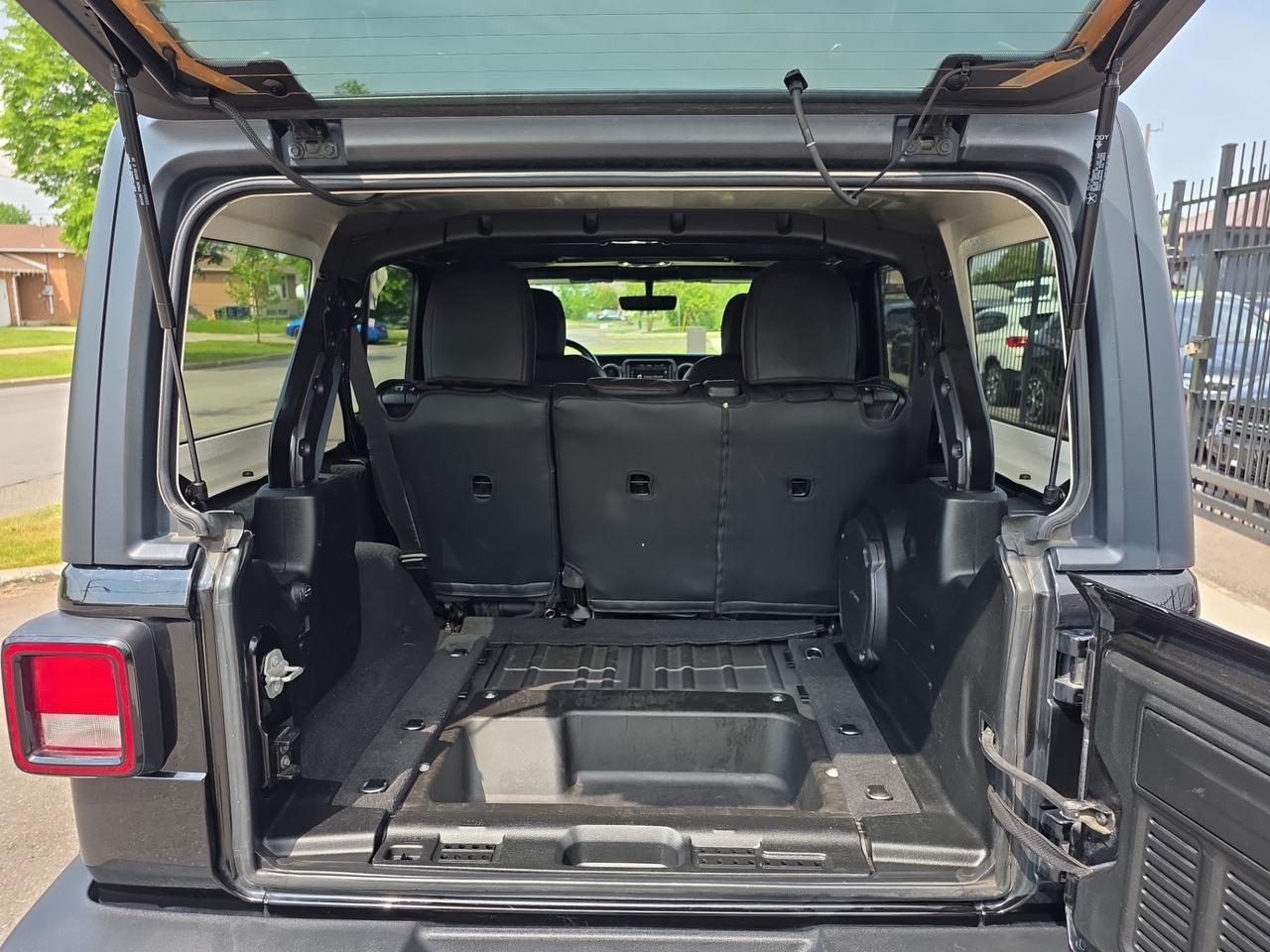 2021 Jeep Wrangler Unlimited Sport S 4x4 * NO ACCIDENTS / CARPLAY / A Photo