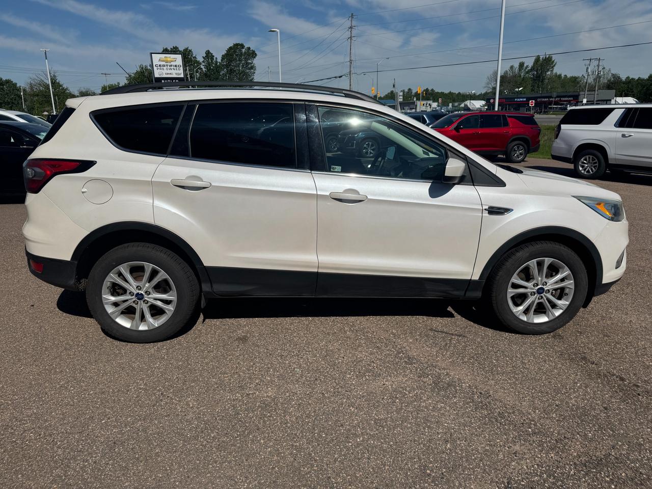 2017 Ford Escape SE 4dr 4x4 Photo