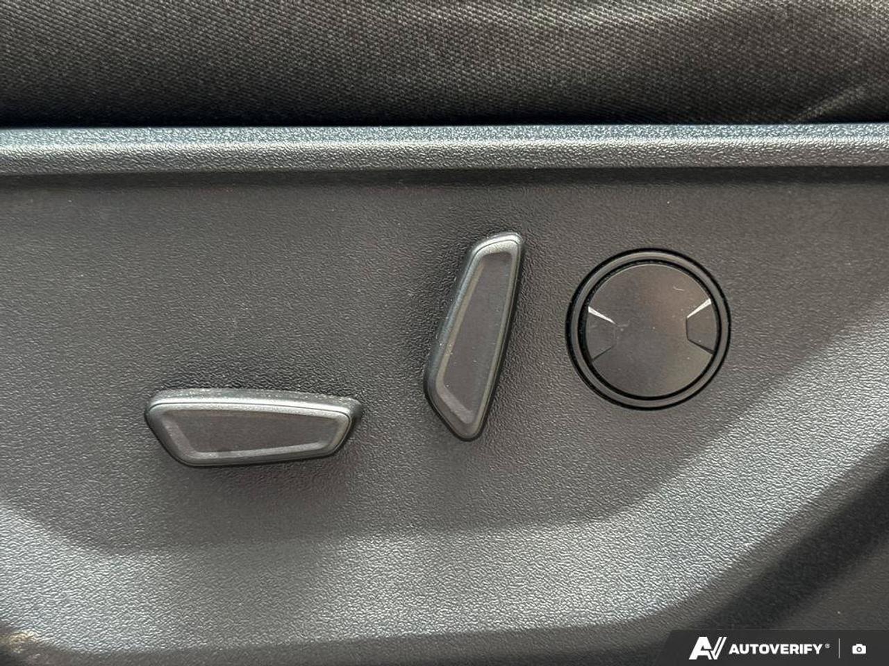 2022 Ford F-150 XLT   302A   HYBRID   TAILGATE STEP Photo