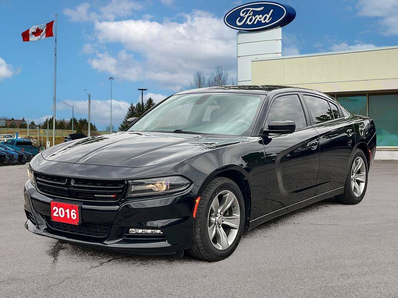 2016 Dodge Charger SXT   MOONROOF   3.6L V6   HTD FRNT SEATS Photo