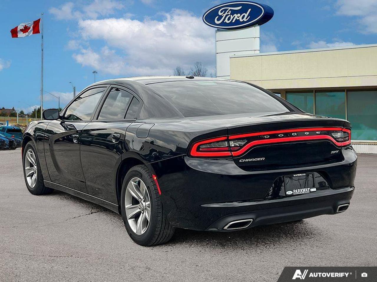 2016 Dodge Charger SXT   MOONROOF   3.6L V6   HTD FRNT SEATS Photo