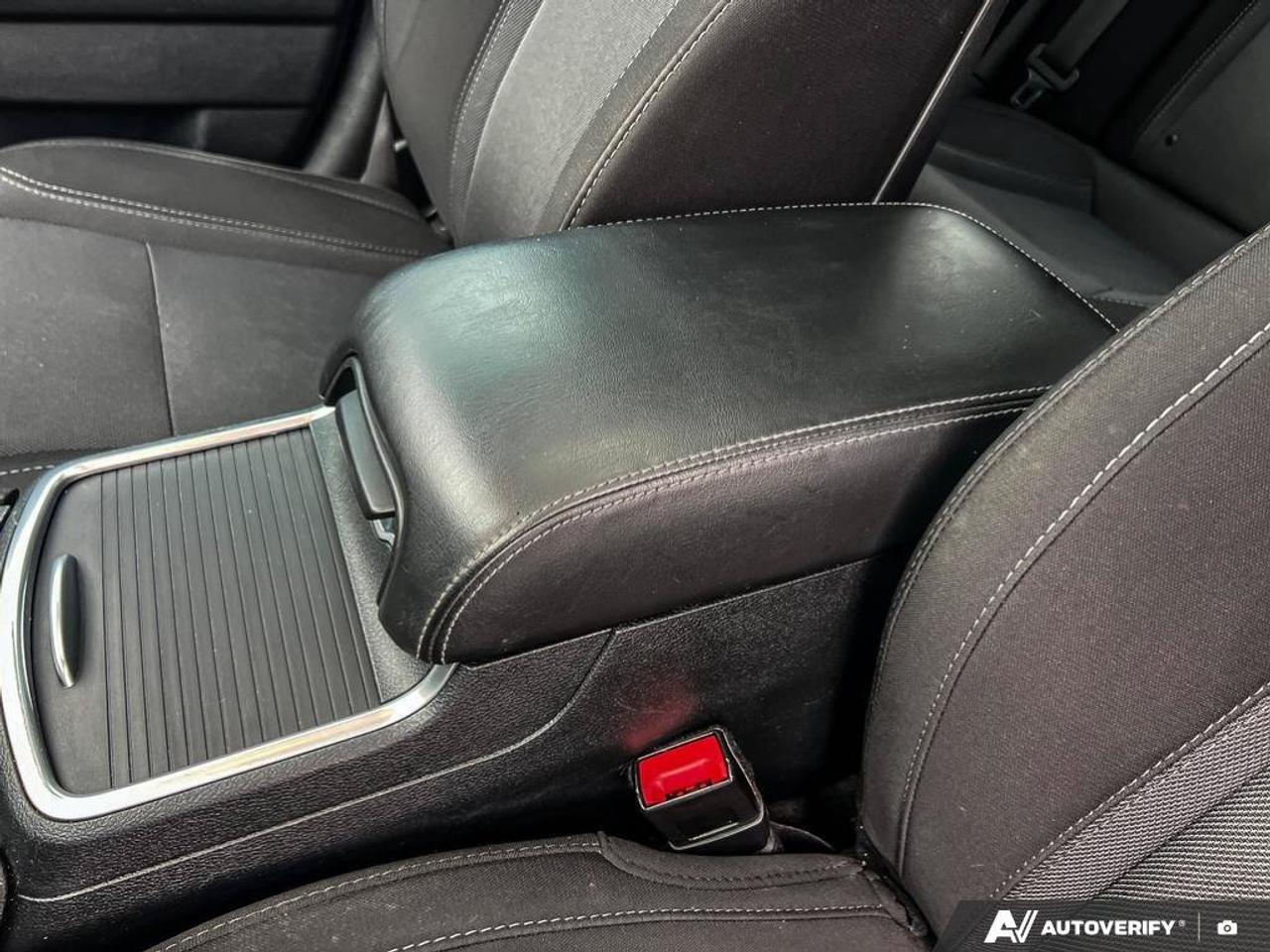 2016 Dodge Charger SXT   MOONROOF   3.6L V6   HTD FRNT SEATS Photo