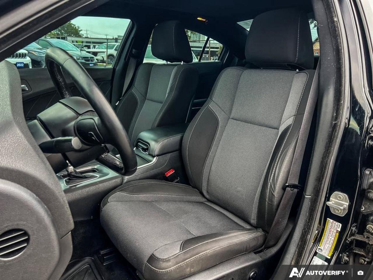 2016 Dodge Charger SXT   MOONROOF   3.6L V6   HTD FRNT SEATS Photo