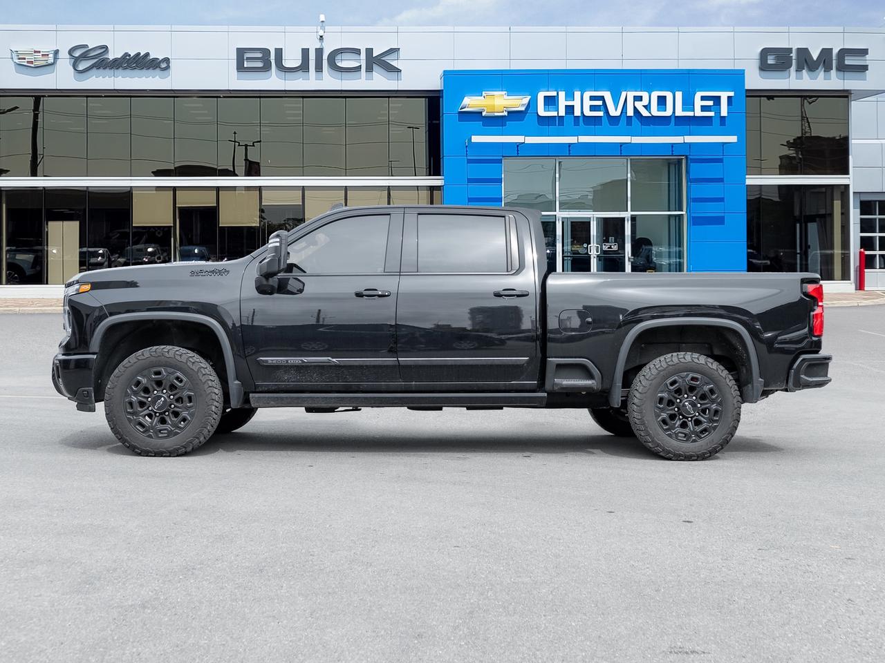 2024 Chevrolet SILVERADO 2500HD Diesel 4x4   Midnight Edition   Technology Package Photo2