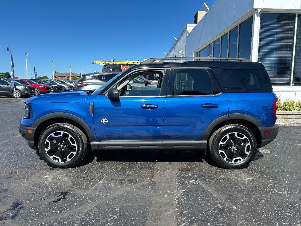2024 Ford Bronco Sport OUTERBANKS 1.5L LANE KEEPING HEATED SEATS & WHEEL Photo