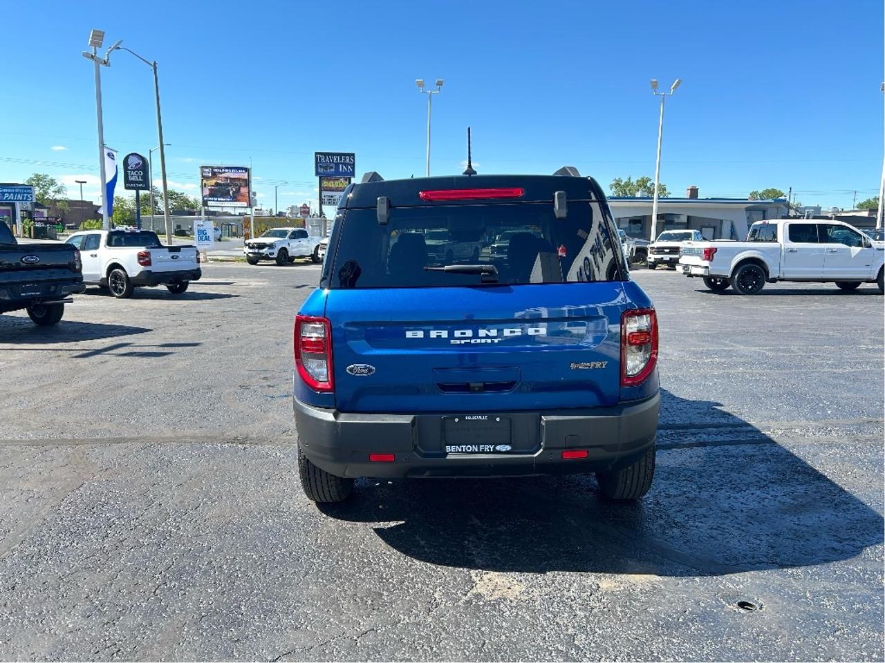 2024 Ford Bronco Sport OUTERBANKS 1.5L LANE KEEPING HEATED SEATS & WHEEL Photo