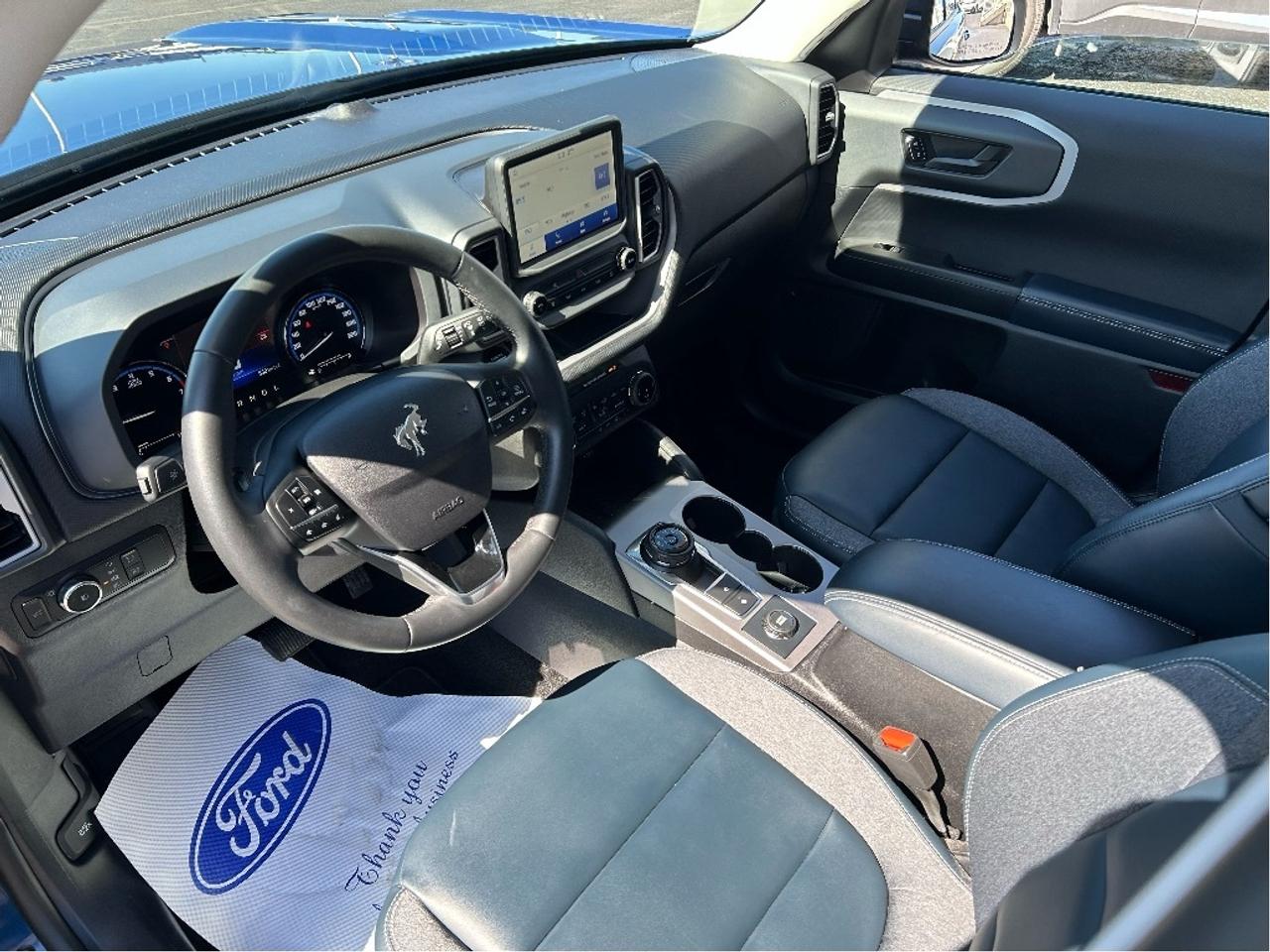 2024 Ford Bronco Sport OUTERBANKS 1.5L LANE KEEPING HEATED SEATS & WHEEL Photo