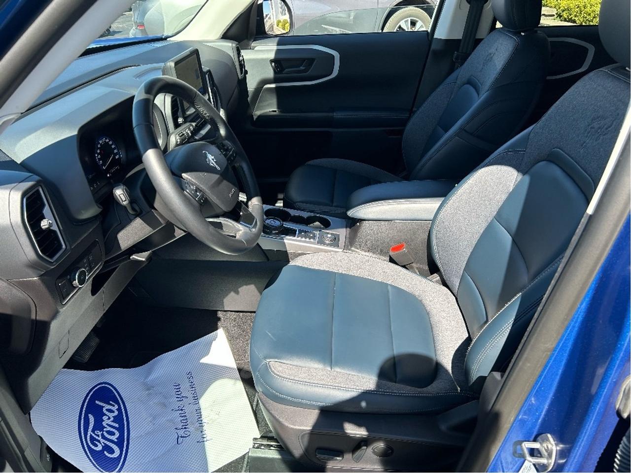 2024 Ford Bronco Sport OUTERBANKS 1.5L LANE KEEPING HEATED SEATS & WHEEL Photo