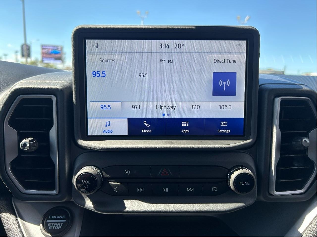2024 Ford Bronco Sport OUTERBANKS 1.5L LANE KEEPING HEATED SEATS & WHEEL Photo