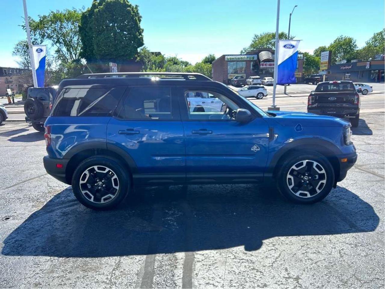 2024 Ford Bronco Sport OUTERBANKS 1.5L LANE KEEPING HEATED SEATS & WHEEL Photo