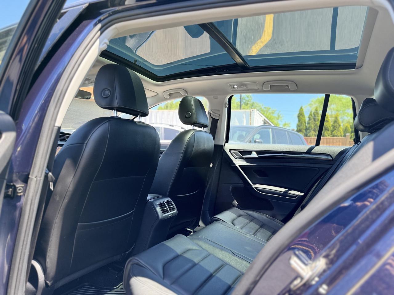 2018 Volkswagen Golf SportWagen Highline DSG 4MOTION Photo