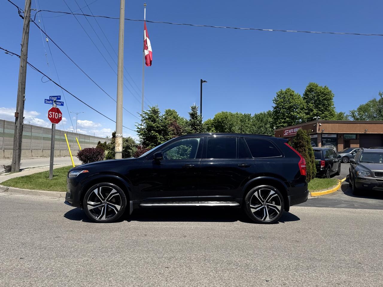 2021 Volvo XC90 T6 AWD R-Design 7-Seater Photo