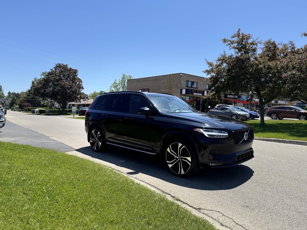 2021 Volvo XC90 T6 AWD R-Design 7-Seater Photo