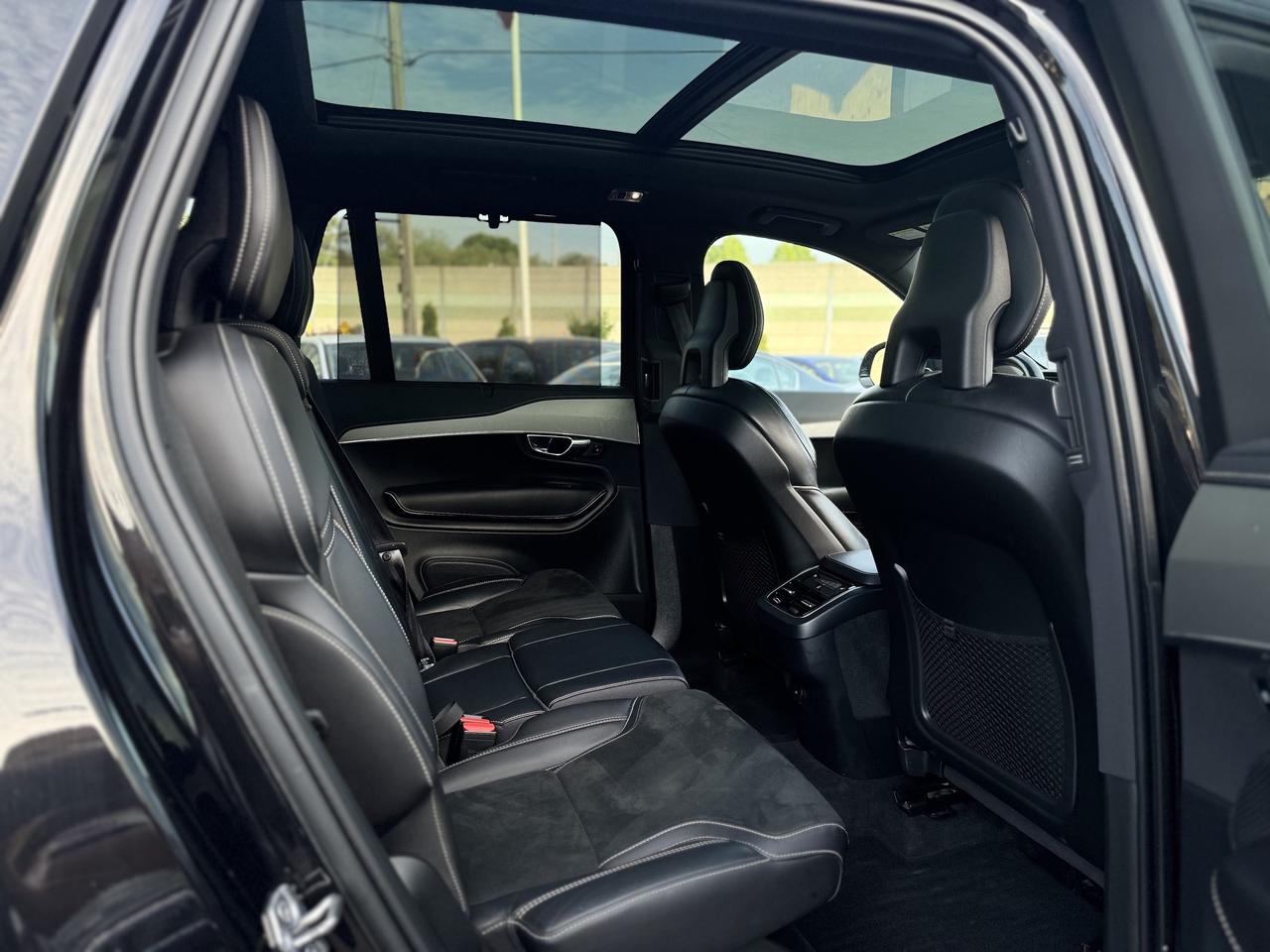 2021 Volvo XC90 T6 AWD R-Design 7-Seater Photo