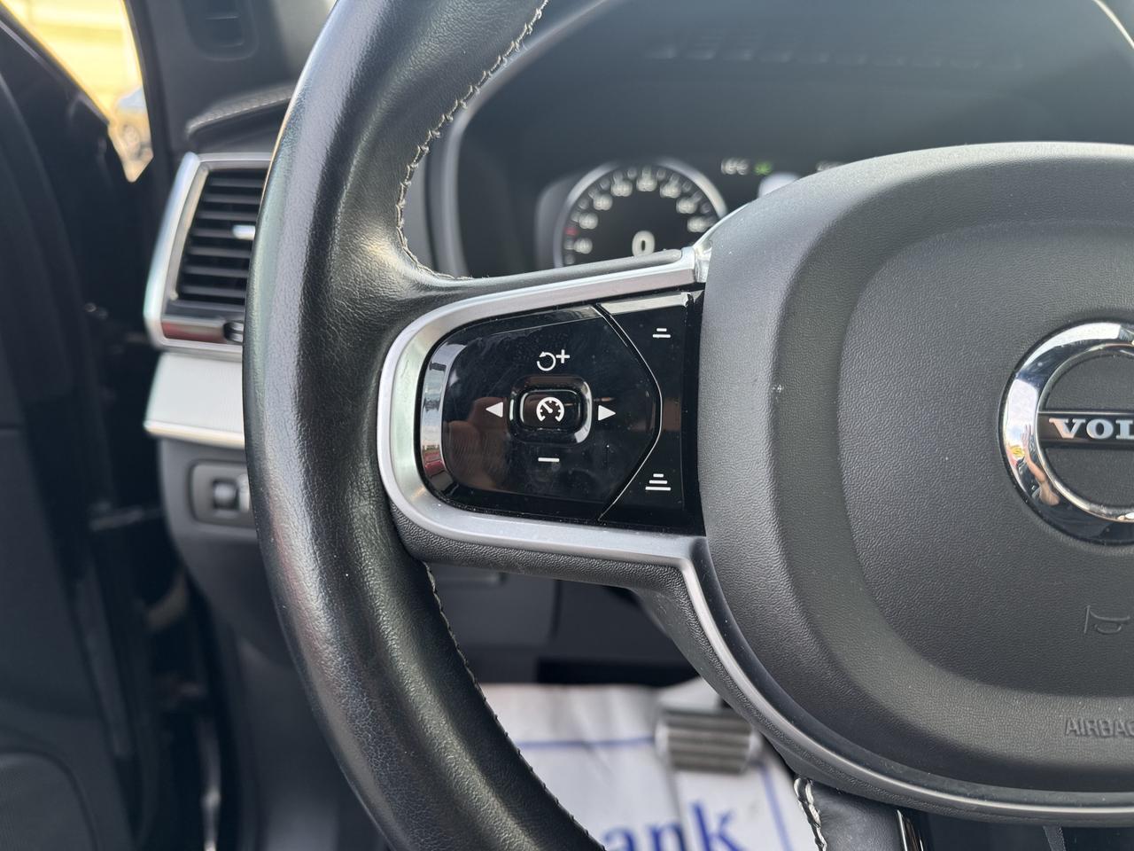 2021 Volvo XC90 T6 AWD R-Design 7-Seater Photo