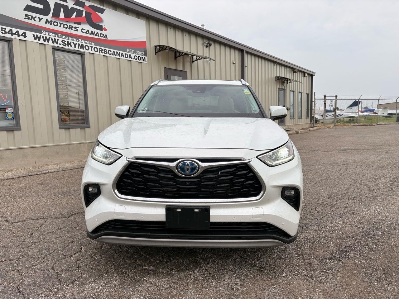 2022 Toyota Highlander Hybrid Limited Photo