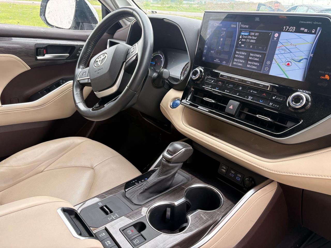 2022 Toyota Highlander Hybrid Limited Photo