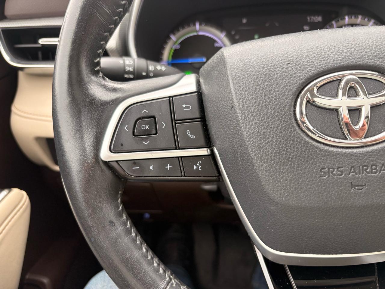 2022 Toyota Highlander Hybrid Limited Photo