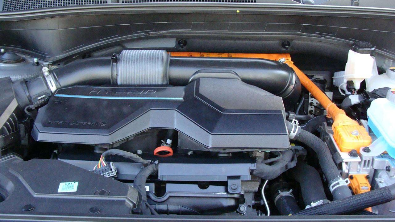 2022 Hyundai Santa Fe Luxury Limited Plug-In Hybrid Photo