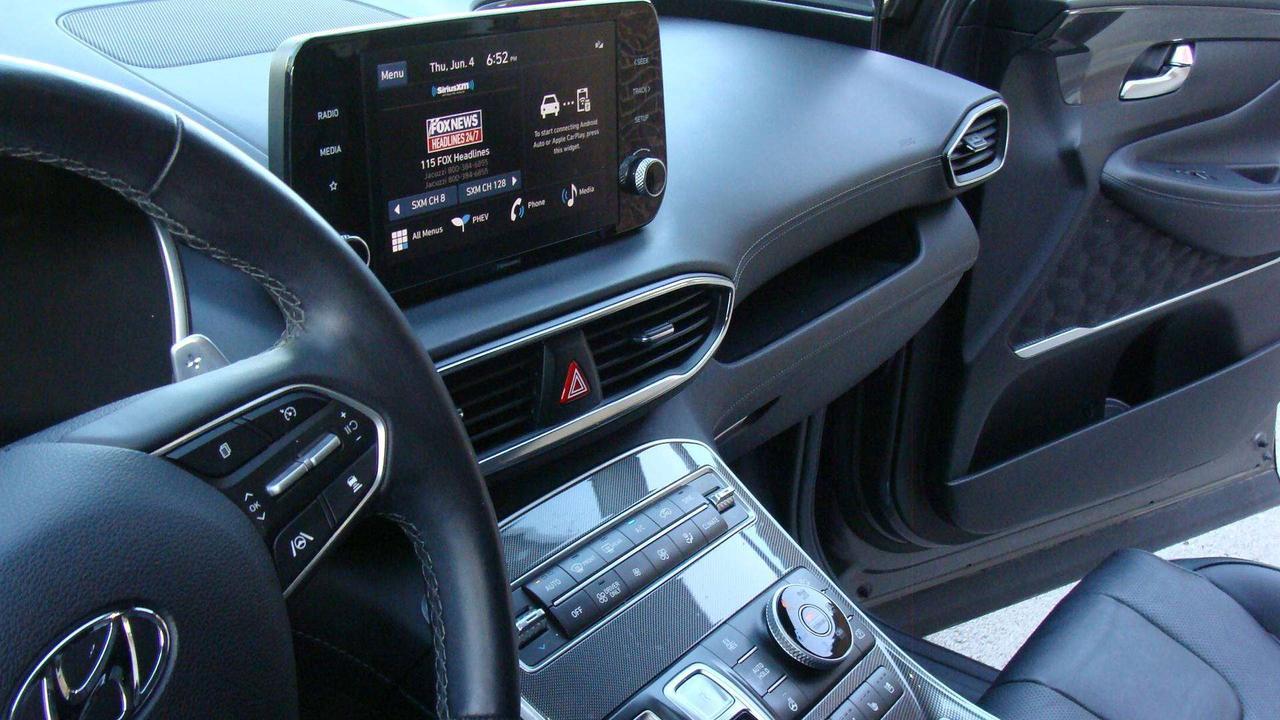 2022 Hyundai Santa Fe Luxury Limited Plug-In Hybrid Photo