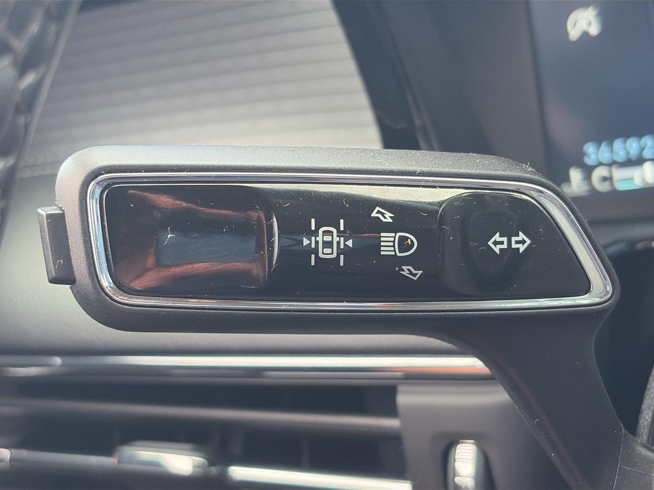 2025 Lincoln Corsair Premiere AWD   Leather   NAV Photo