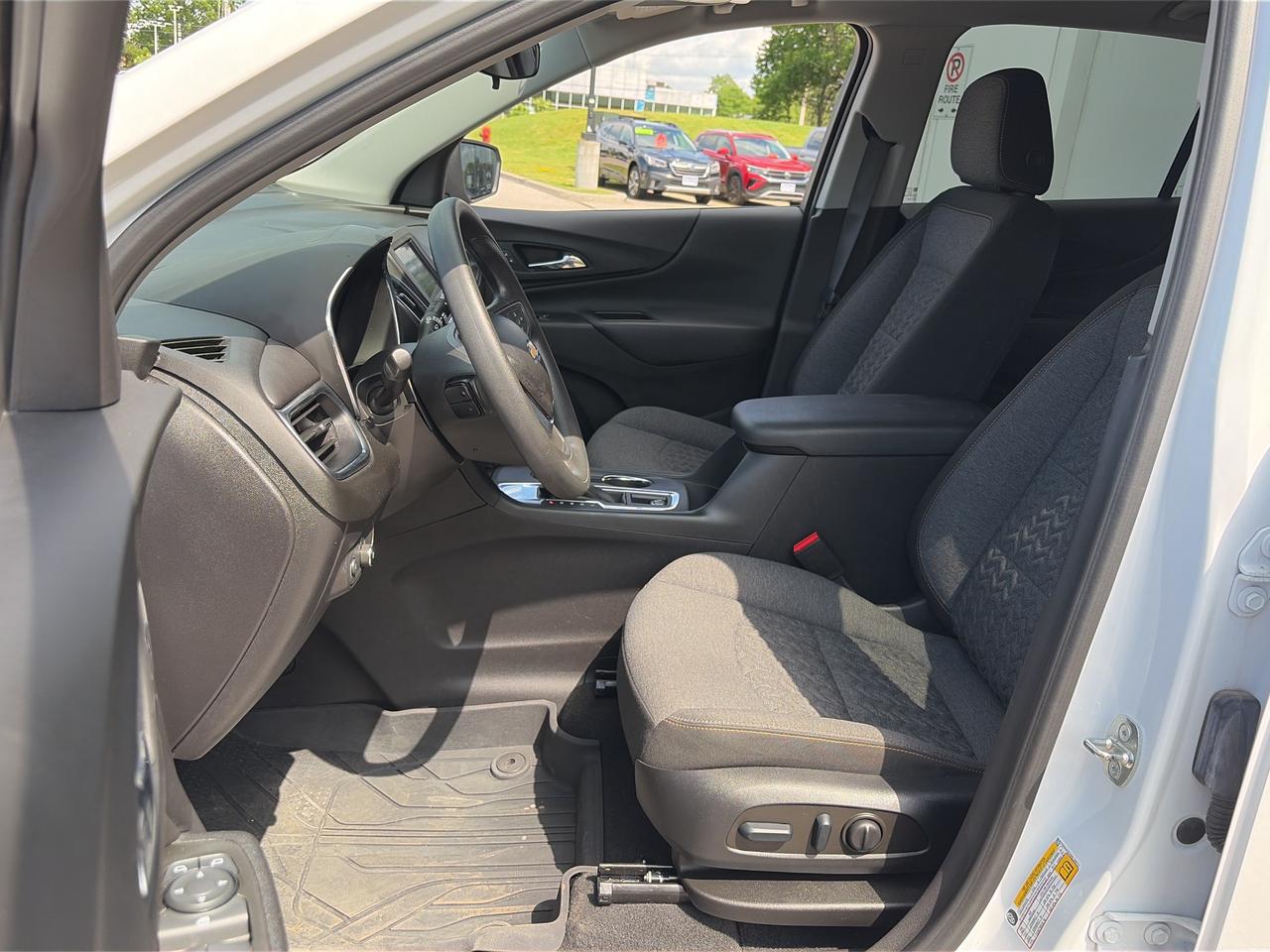 2022 Chevrolet Equinox LT FWD Photo