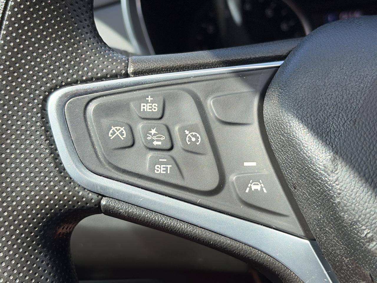 2022 Chevrolet Equinox LT FWD Photo