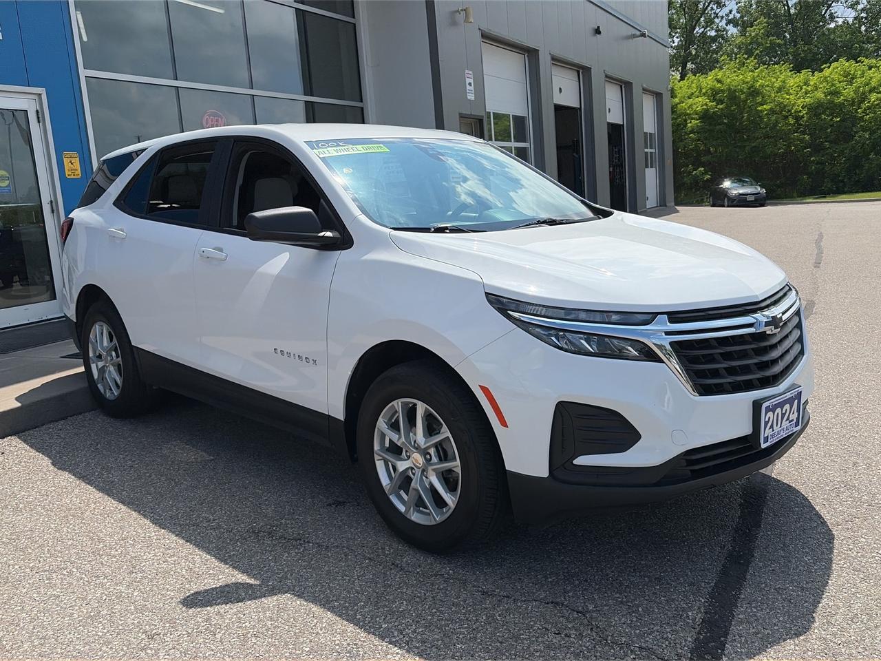 2024 Chevrolet Equinox LS AWD Photo