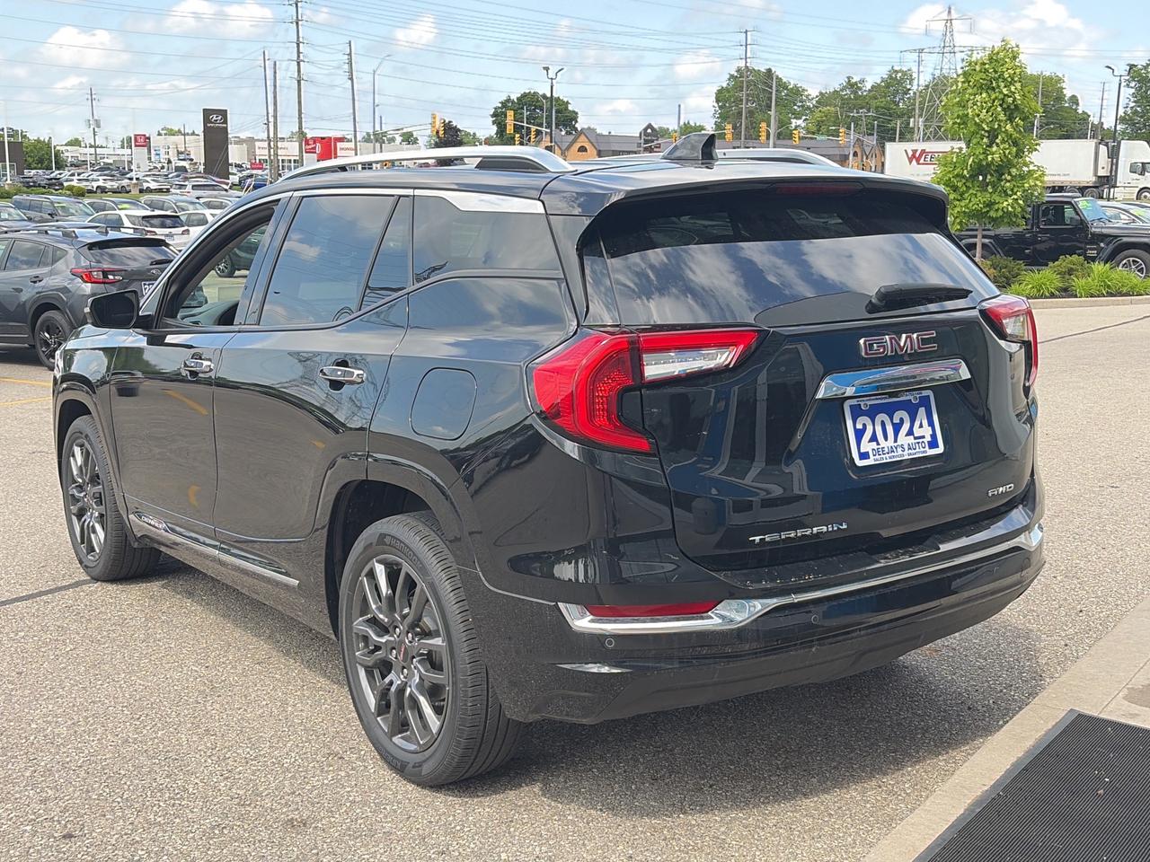 2024 GMC Terrain DENALI AWD Photo