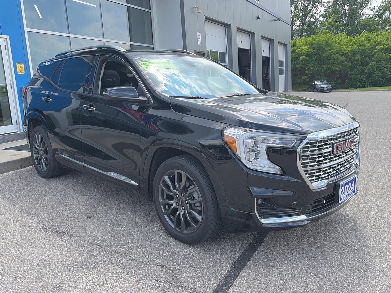 2024 GMC Terrain DENALI AWD Photo