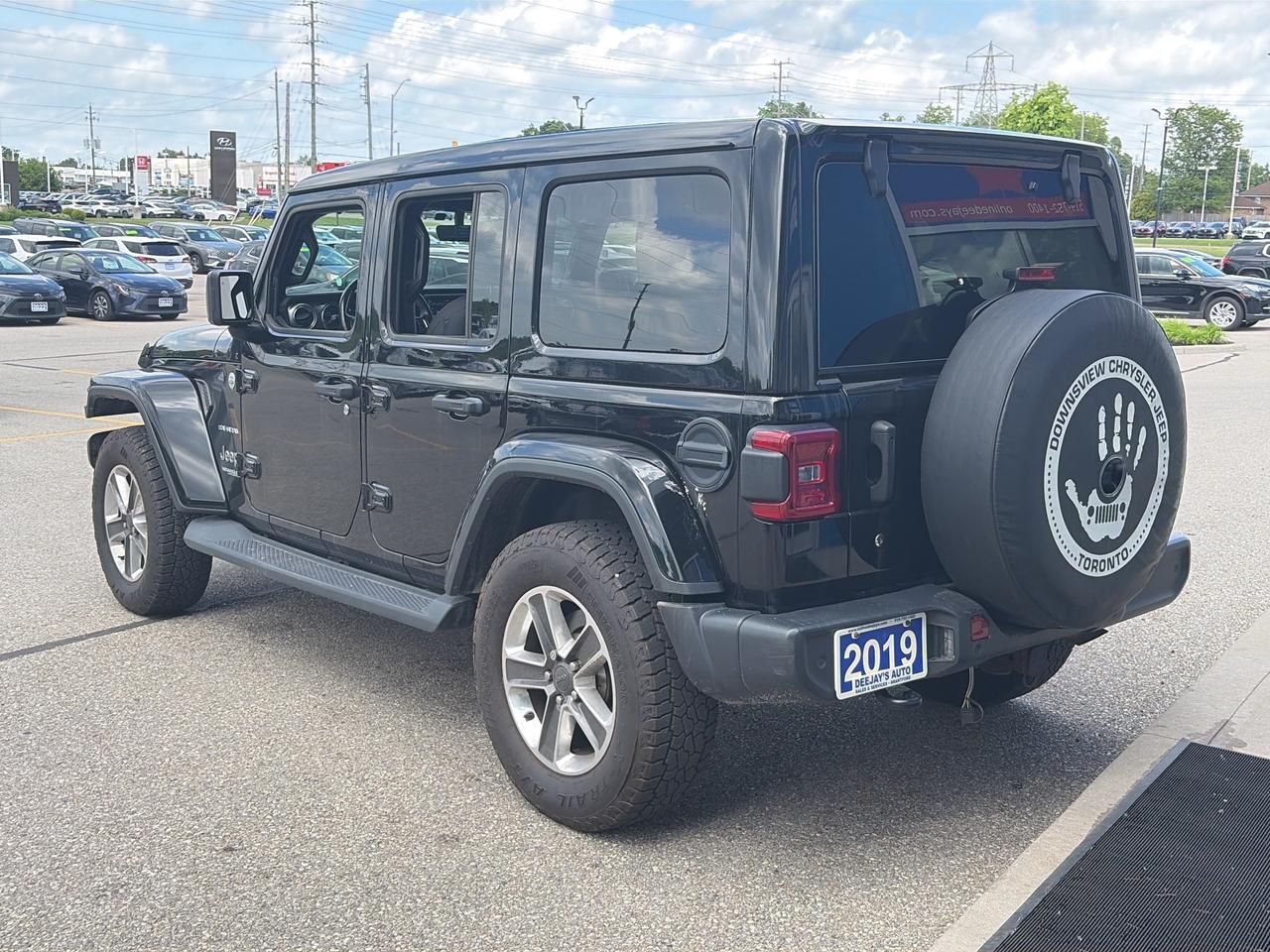 2019 Jeep WRANGLER UNLIMITED Sahara 4x4   NAV Photo2